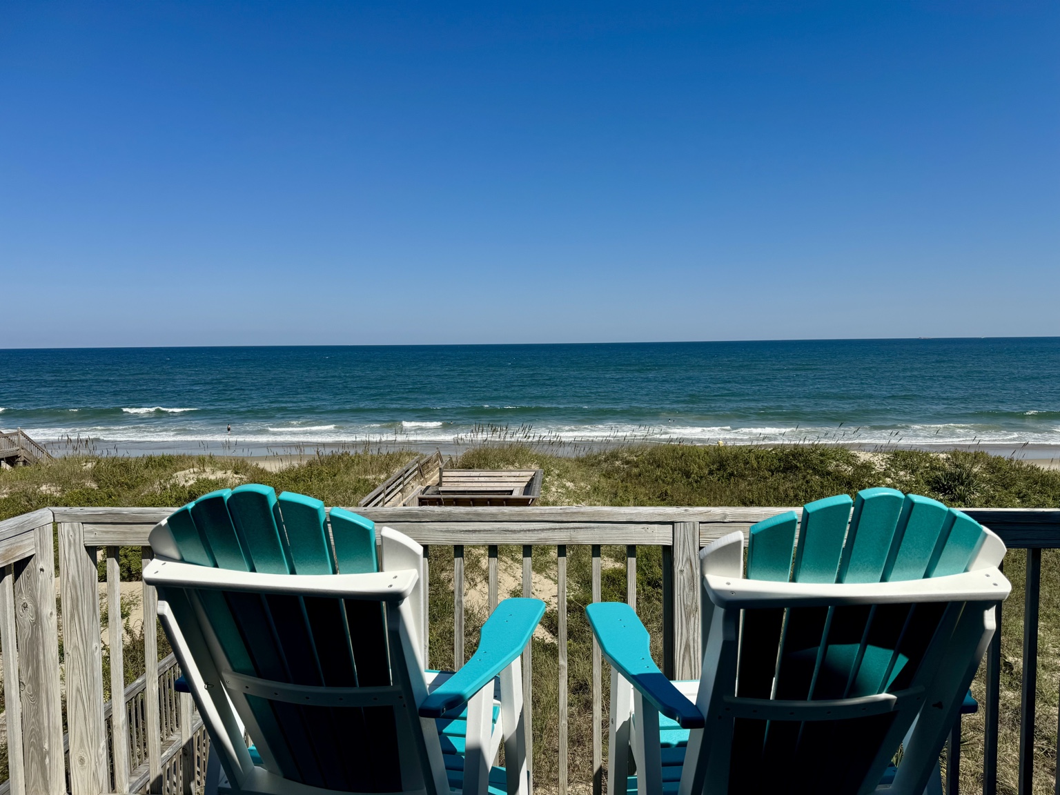Starfish Wishes oceanfront deck