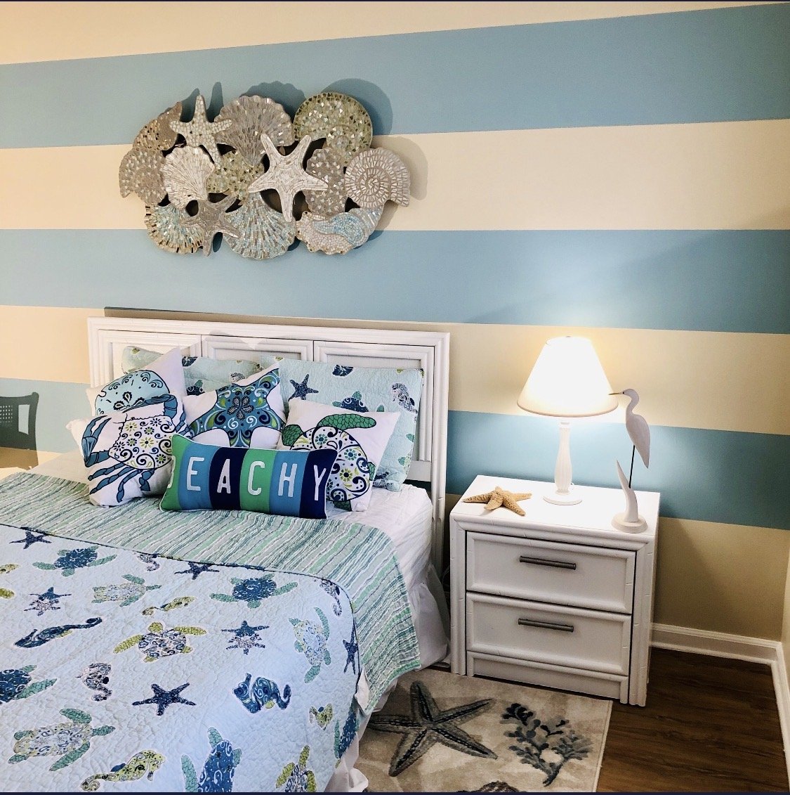 Bedroom with queen bed